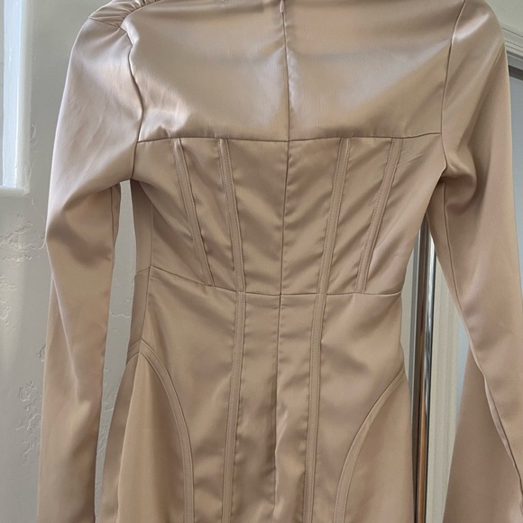 NWOT Pretty Little Thing champagne dress - Size 2 - Picture 4 of 7